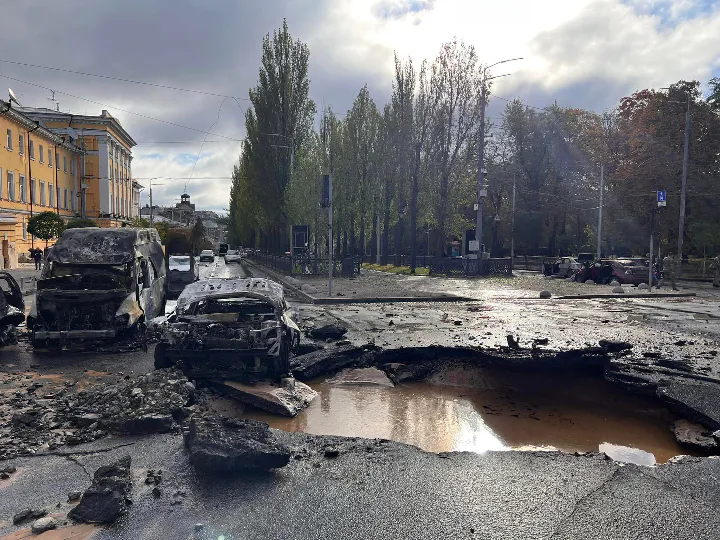 Damage in central Kyiv, Ukraine, following Russian strikes on October 10, 2022. Photograph by the National Police of Ukraine.